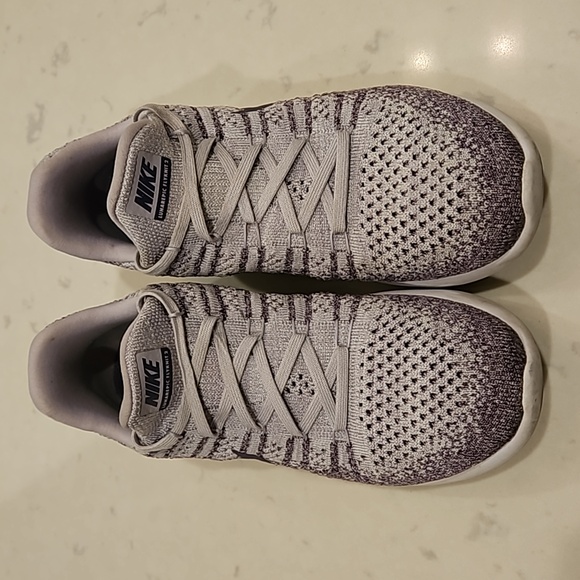 Nike Women's Lunarepic Flyknit 2 Sneakers, Size 8 - Picture 2 of 10